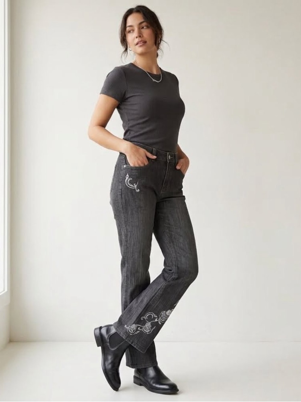 Coldwater Creek WomensJeans Charcoal Denim Heavy Embroidered Straight Leg  Sz8